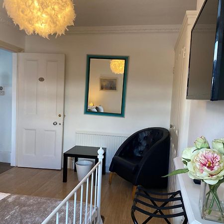 Deluxe Three Bed Bnb In Henley-On-Thames Near Station River & Town Centre Экстерьер фото