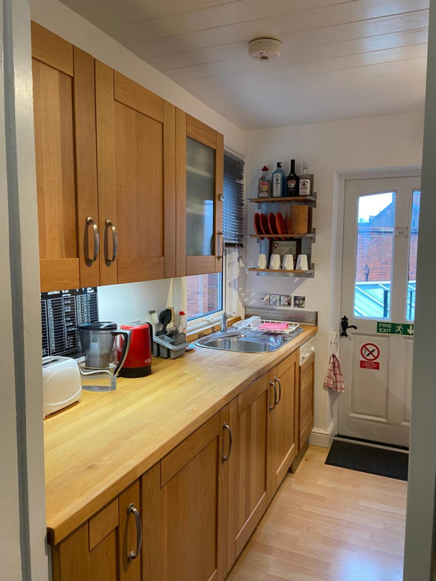 Deluxe Three Bed Bnb In Henley-On-Thames Near Station River & Town Centre Экстерьер фото