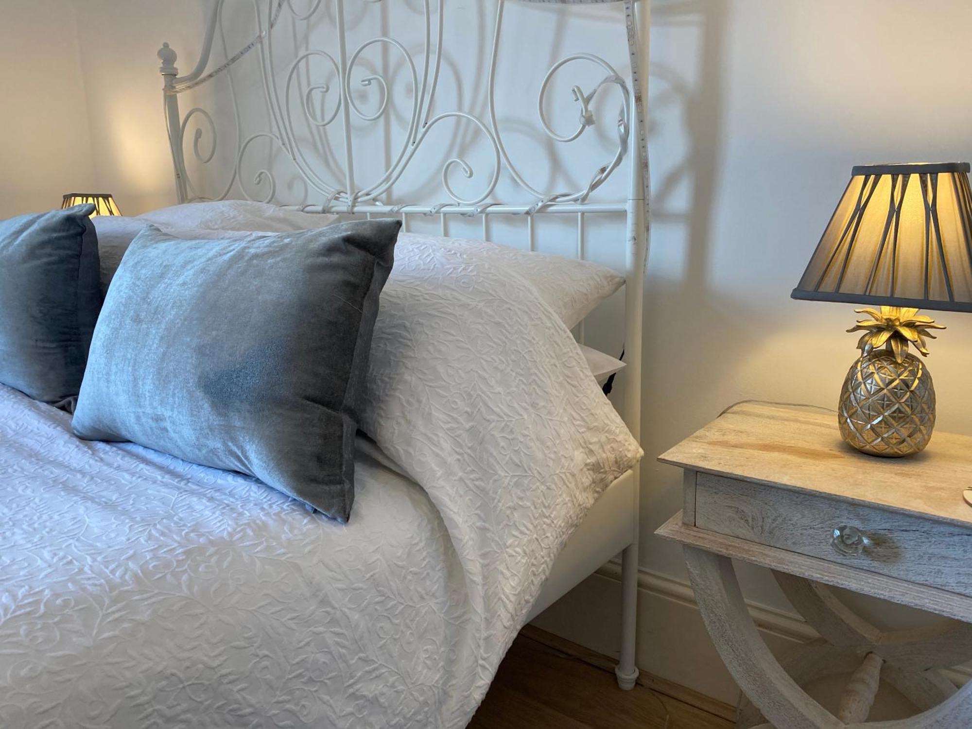 Deluxe Three Bed Bnb In Henley-On-Thames Near Station River & Town Centre Экстерьер фото