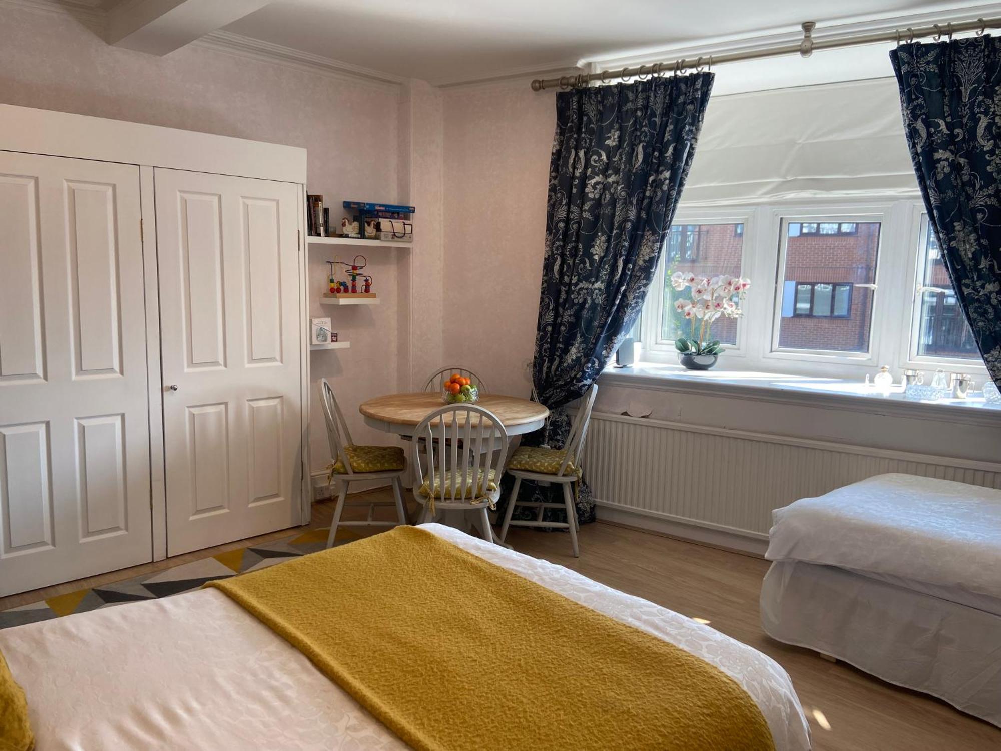 Deluxe Three Bed Bnb In Henley-On-Thames Near Station River & Town Centre Экстерьер фото